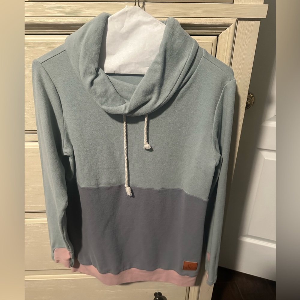 Women’s Hoodie with thumb holes